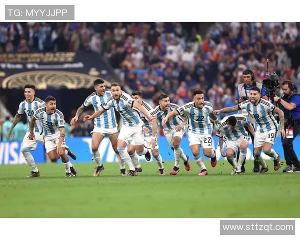 哪位球星以不踢足球闻名却依旧享有巨大人气与广泛影响力